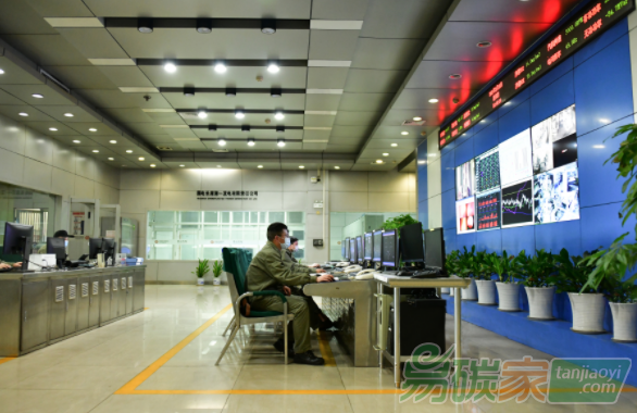 拿下全國(guó)碳市場(chǎng)“1號(hào)”登記賬戶 長(zhǎng)源電力：可獲配額大致有數(shù)，預(yù)計(jì)2025年實(shí)現(xiàn)碳達(dá)峰